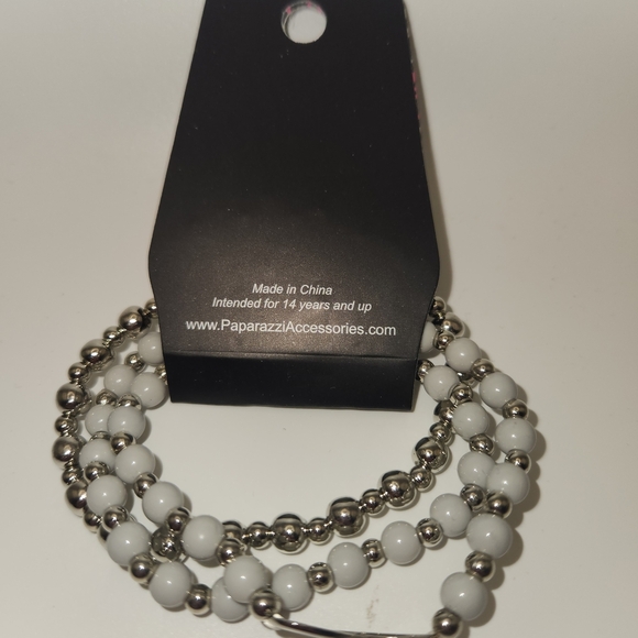 Paparazzi Silver and White Beaded Bracelet - Picture 3 of 4